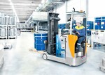 Po raz pierwszy na terenie Niemiec testowany jest obecnie wózek podnośnikowy z masztem wysuwnym i z napędem na ogniwa paliwowe – STILL FM-X 20. Eksploatacja w zakładach firmy BASF Coatings AG w Münster Po raz pierwszy na terenie Niemiec testowany jest obecnie wózek podnośnikowy z masztem wysuwnym i z napędem na ogniwa paliwowe – STILL FM-X 20. Eksploatacja w zakładach firmy BASF Coatings AG w Münster